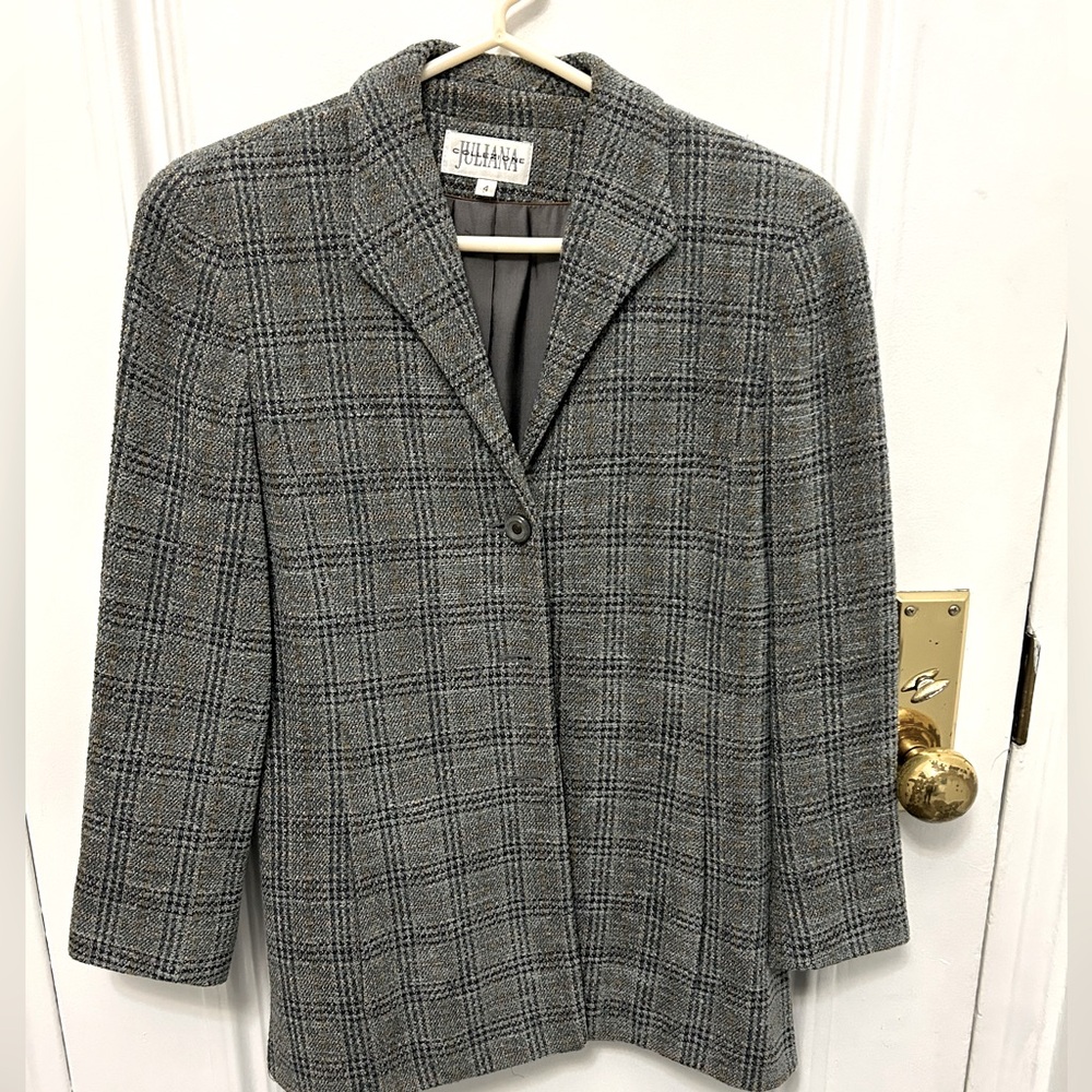 Blue tweed blazer with brownish thread interspersed. Great for back to office!
